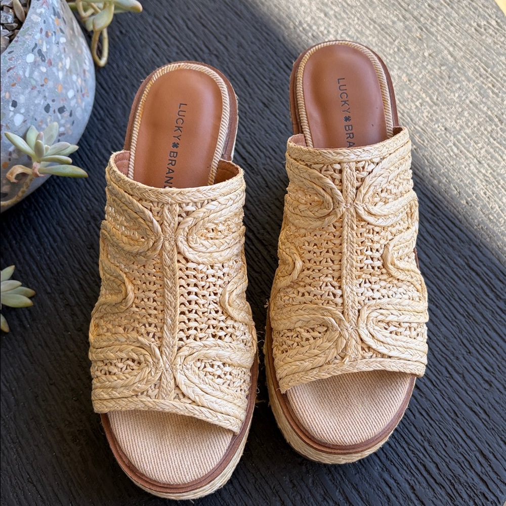 Lucky Brand Yena Raffia Sandal Platform Mule. Color Cream. SZ 7. - Picture 2 of 7